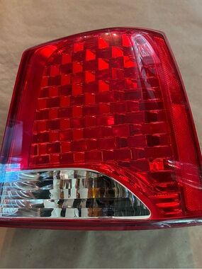 2011-2013 Kia Sorento Passenger Side Outer Tail Light OEM